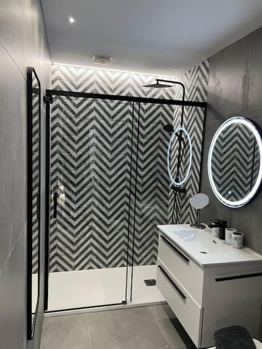 Puerto Banus Eddie Suite Marbella Bagian luar foto