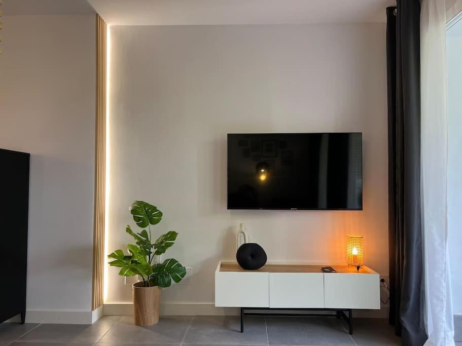 Puerto Banus Eddie Suite Marbella Bagian luar foto