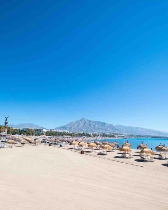 Puerto Banus Eddie Suite Marbella Bagian luar foto