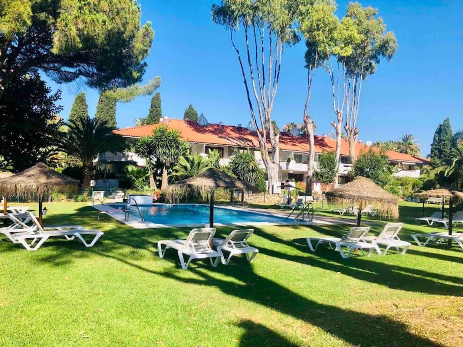 Puerto Banus Eddie Suite Marbella Bagian luar foto